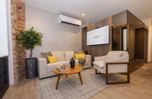 2 bdr 🛏️+ 1 bthr 🛁 Apt in Casco Viejo w/ Rooftop Pool 👙🌇📸