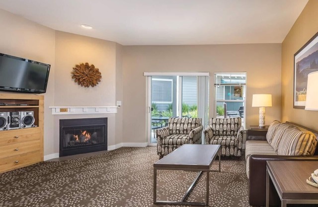 UNIDAD DE 2 HABITACIONES Y 2 BAÑOS EN WINDSOR, CA - Una excelente estadía en el condado de Sonoma