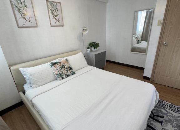 2-Bed Apartment in Near Airport Paranaque