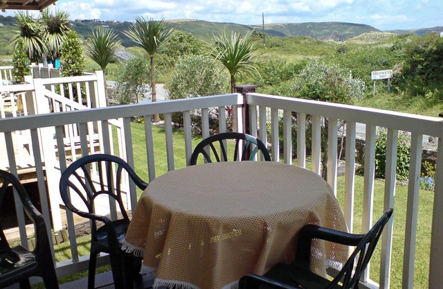 Casa de 2 dormitorios con baño con vistas a la playa y a la costa