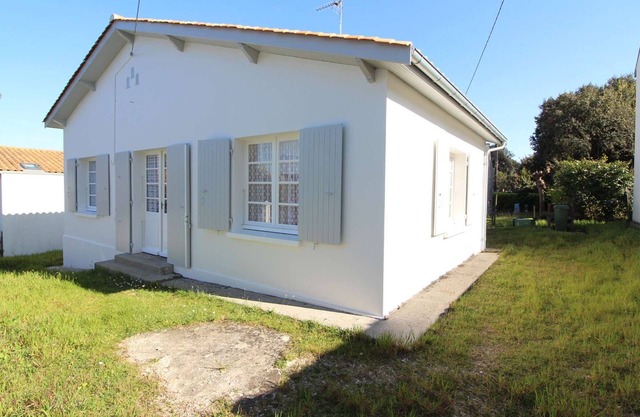 Casa de vacaciones de 2 habitaciones cerca de la playa y el bosque