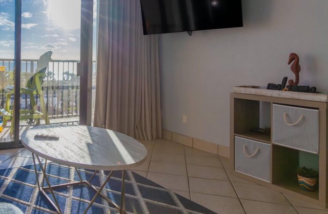 2 Bedroom 2 Bathroom Condo #603