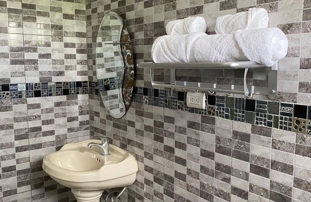 2-bedroom apartment in charming Boca Chica with WiFi, AC