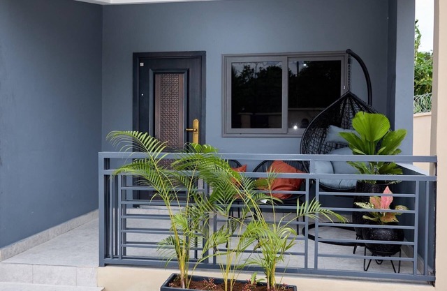 2-bedroom apartment in fabulous Accra with AC