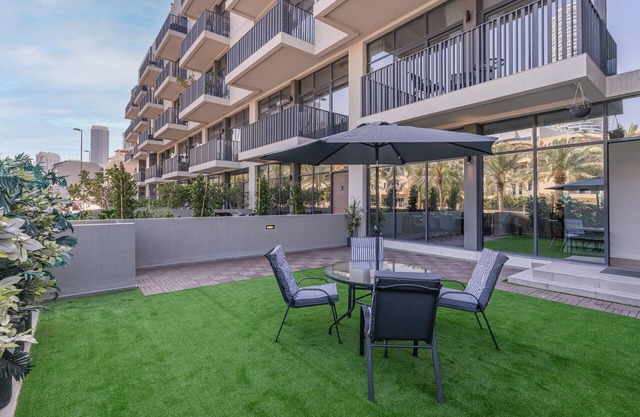 Stunning 2BR Duplex Apt in Belgravia 2,JVC