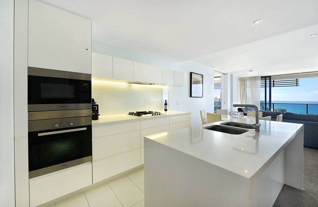 Apartamento OCEAN VIEW de 2 habitaciones ** Se incluye estacionamiento, wifi y películas en la habitación **