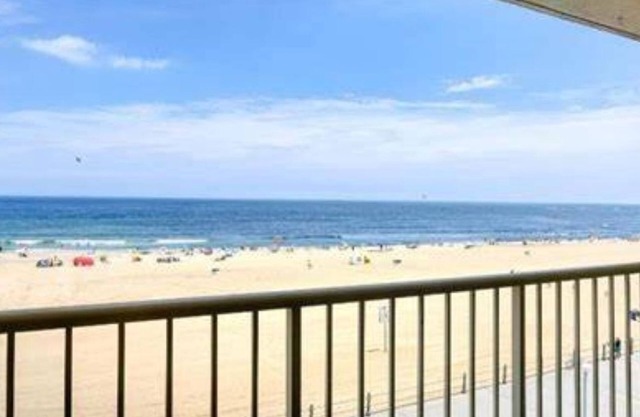 2-bedroom Oceanfront Condo at Beach Quarters Resort with 2 Oceanfront Balconies