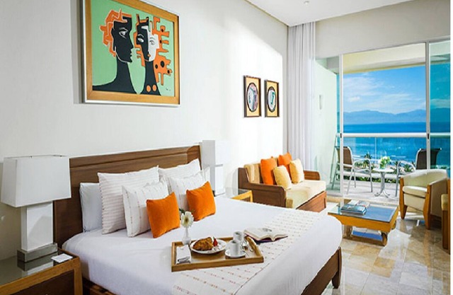 2 Bedroom Suite w/ kitchenette in Mayan Riviera