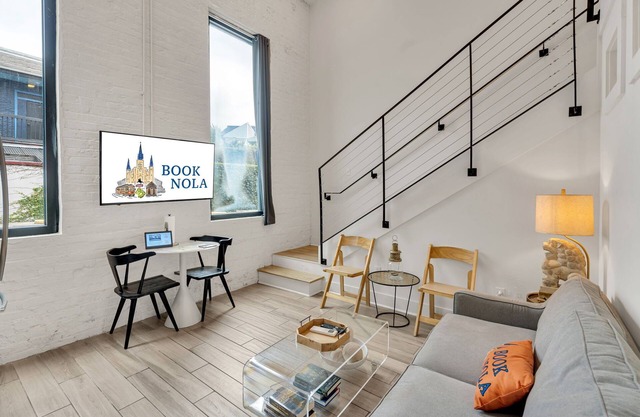 2 BR Loft in the FQ