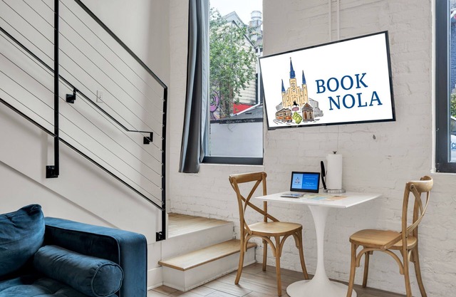 2 BR Loft in the French Quarter, Free Parking
