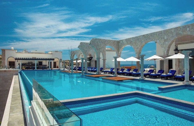 2 BR LUXURY VISTA IN RESORT RANKED #2 IN CABO SAN LUCAS