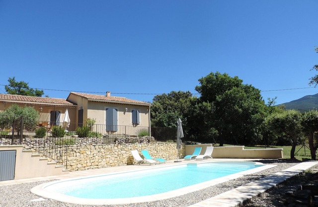 Bedoin centro de la villa de 800 metros, piscina privada vallada a los pies del viento