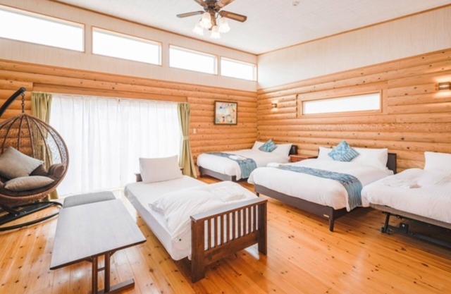 2 nights Log house with outdoor jacuzzi with 4 b / Miyakojima Okinawa