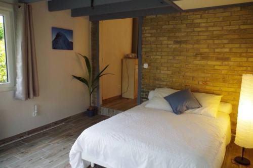 2 pièces dans ancien petit corps de ferme