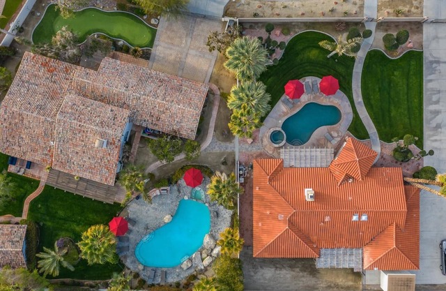 2 casas particulares en parcelas inmobiliarias