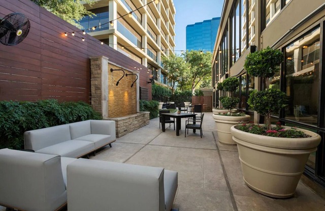2 Queen Beds Near Dallas City Highlights, The Beeman Hotel | 2 Units