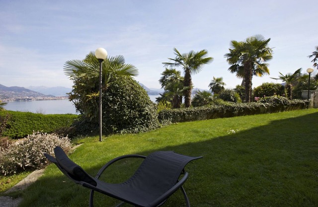 Magnífico apartamento en una prestigiosa villa de estilo Art Nouveau con piscina y espectaculares vistas al lago