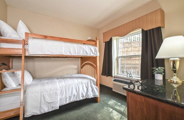 2 Rooms with Scenic Views, Enjoy Outdoor Activities | Pool | Pet-Friendly