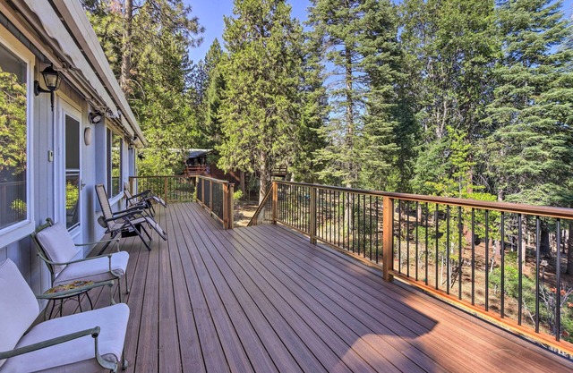 Classic Shingletown Getaway w/ Private Deck!