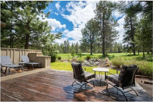 20 Red Cedar home
