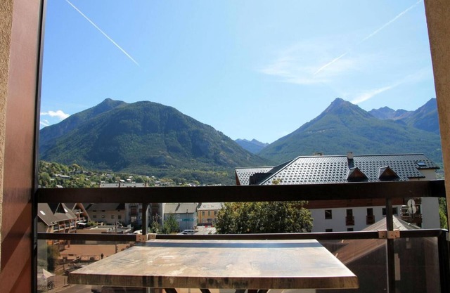 A 20m de las pistas de esquí, 4.o piso, balcón, local para esquís, 30m², Serre Chevalier