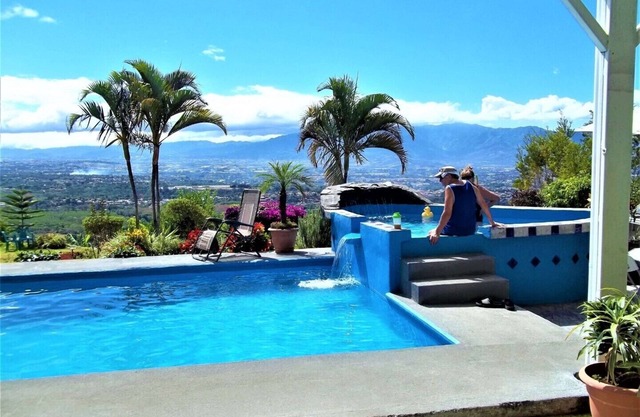 22 bed hotel with pool just 20 minutes from Airport