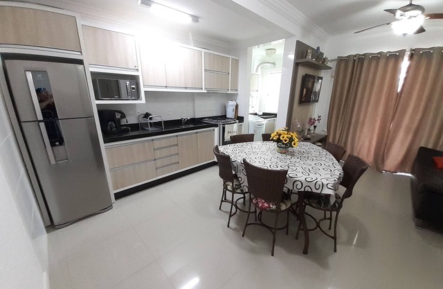 224, Gran apartamento a pocos metros de la playa.