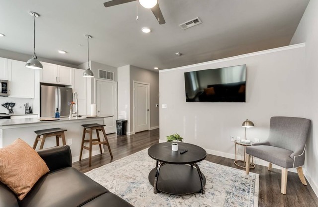 25% OFF Luxury 1BD Pool HWY121 McKinney MCK323