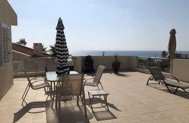 FABULOSAS VISTAS, WIFI, ÁTICO DE DOS DORMITORIOS! GRAN BALCON, VISTAS AL SOL