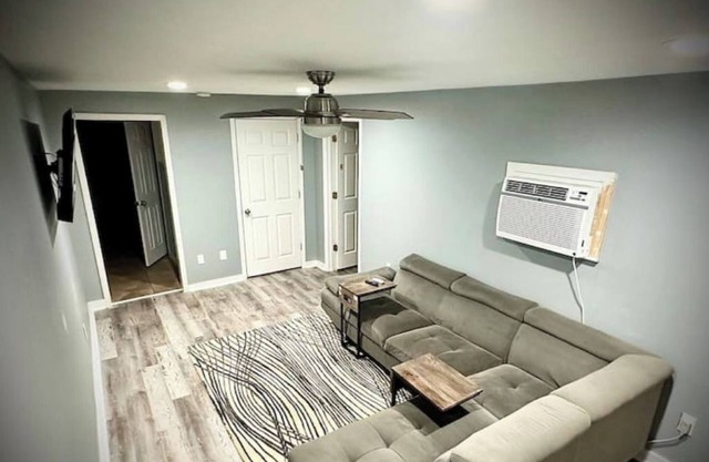 2Bed, 1Bath - Urban Retreat New!