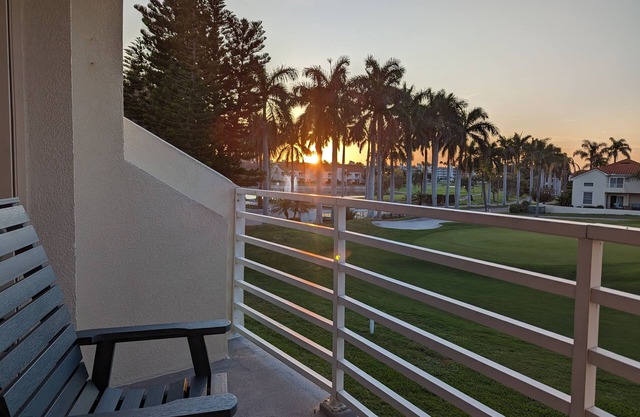 2br / 2 bath Isla del Sol updated condo - beautiful golf and sunset views!!