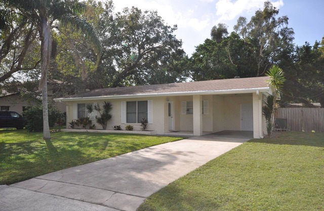 Casa 2BR / 2BA. A minutos de la playa de siesta key