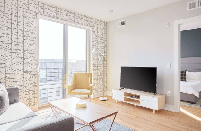 Chic 2BR | Philly Urban Vibe