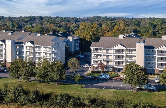 2br Deluxe Condo on the River in Heart of Music City!