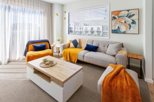 2BR Green Frame Views & Stadium Outlook plus Parking
