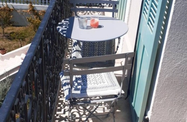 2rooms 4 pers. 1,5km from Palais /swimming pool/parking 12min walk center Cannes