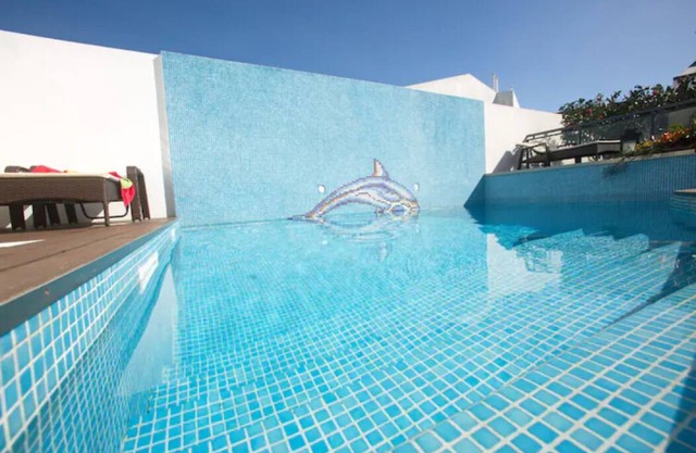 2Stay - A0 Local accommodation with pool
