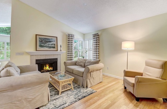 3/2 Private Home, Steps from the Ocean! 5017 Summer Beach, Amelia Island