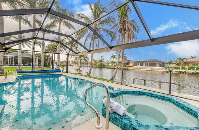 3/2 actualizado acceso al Golfo canal piscina climatizada eléctrica y jacuzzi - Coconut Cove