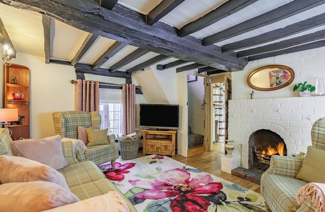 You will never have stayed in such a cute and quirky cottage like this one, it’s just so unique.