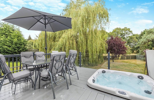 3 bedroom accommodation in Edlington Moor