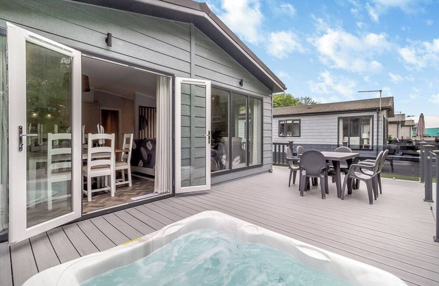 Alojamiento de 3 habitaciones en Earls Colne, Colchester