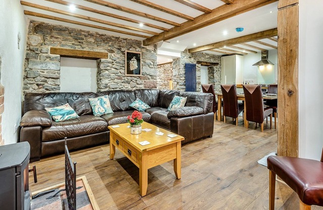 3 bedroom accommodation in Pembroke