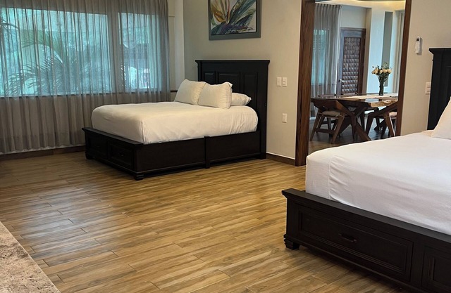 3-bedroom apartment in lovely Boca de Tomatlán with WiFi, AC