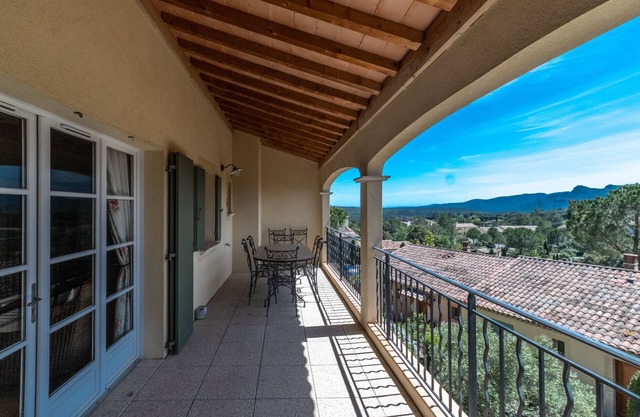 3 BEDROOM APARTMENT WITH TERRACE (N°514)