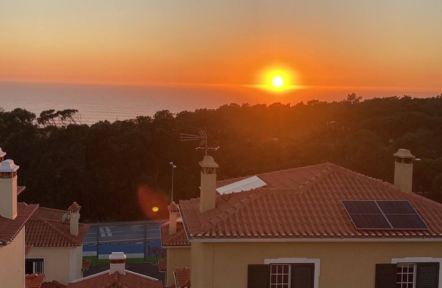 3 bedroom apartment with sea view, swimming pool & BBQ, 4 balconies