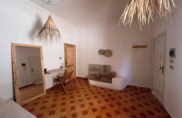 3 bedroom Boho apartment seconds to the beach