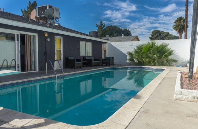 3 bedroom entire home near local casinos