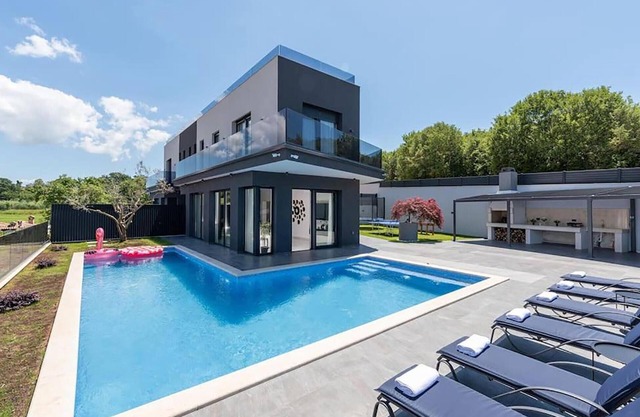 Hermosa casa de 3 dormitorios en Sorici