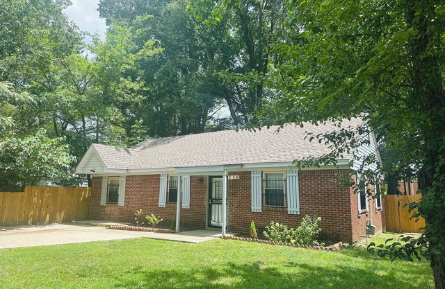 3-bedroom house in amazing Memphis with AC